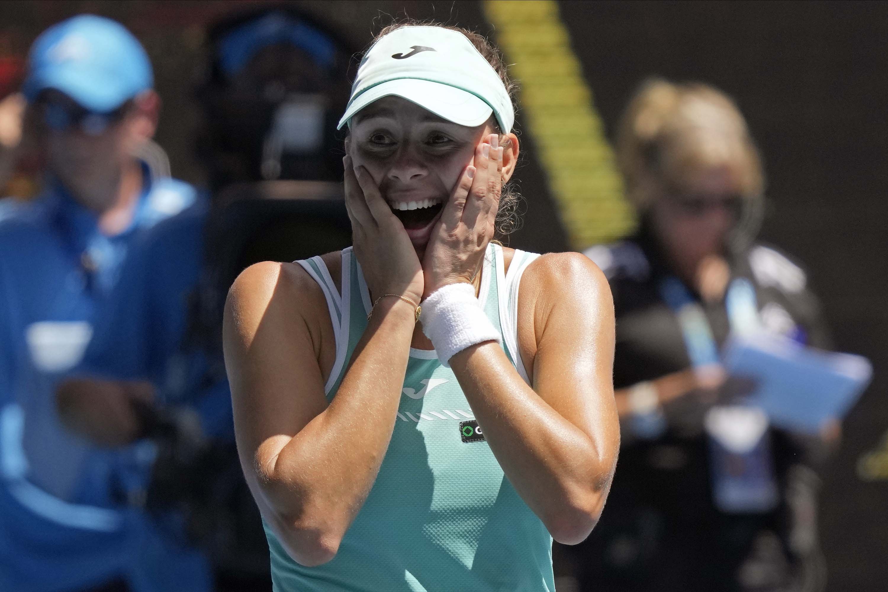 Magda Linette: Unseeded player credits calm as her weapon at Australian  Open | CNN