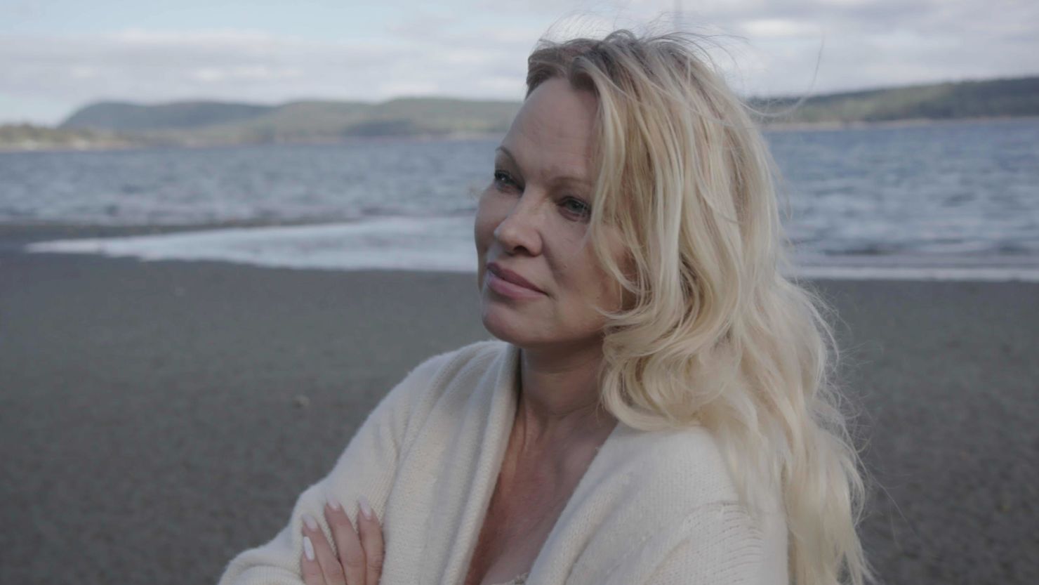 Pamela Anderson opens up in the Netflix documentary "Pamela, a love story."