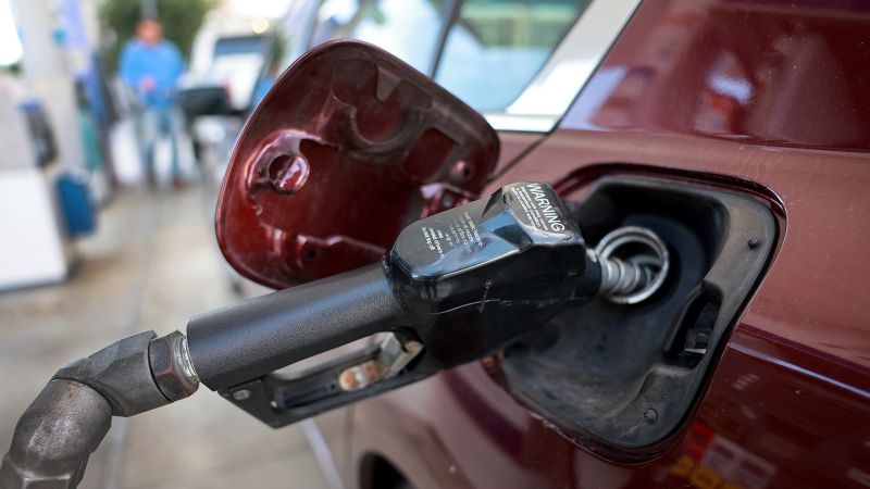 Read more about the article Why gas prices are surging this month – CNN