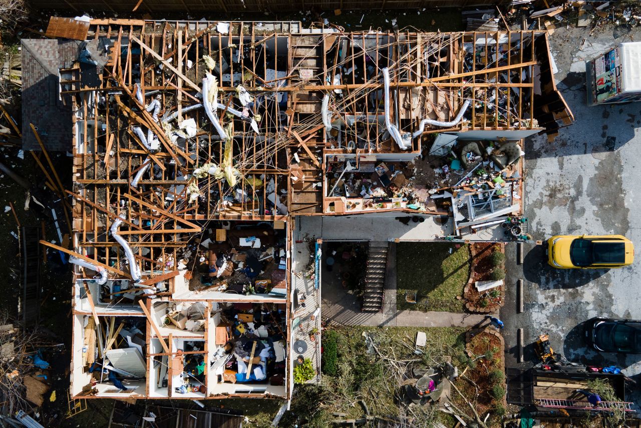Damage is seen at an apartment complex in Deer Park, Texas, after a <a href="https://www.cnn.com/2023/01/24/us/houston-tornado-damage/index.html" target="_blank">tornado moved through the area</a> on Wednesday, January 25.