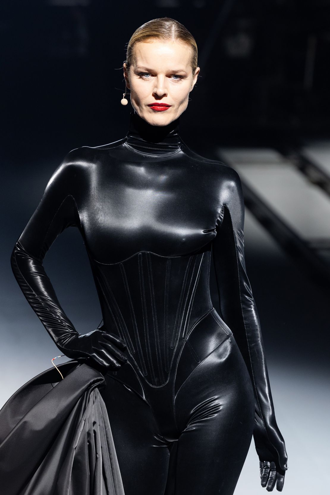 Original Mugler muses Eva Herzigova and Debra Shaw closed the Mugler ready-to-wear catwalk.