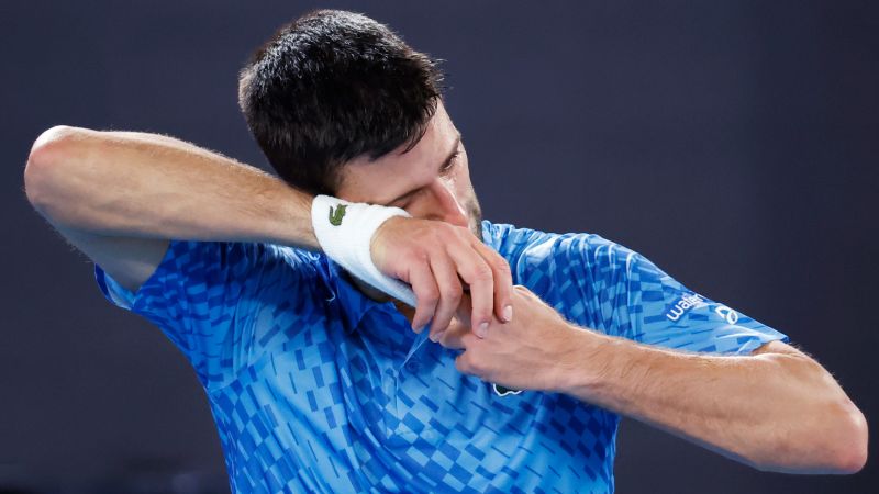 Novak Djokovic zegt dat hij “emotioneel gebroken” was na het winnen van de Australian Open