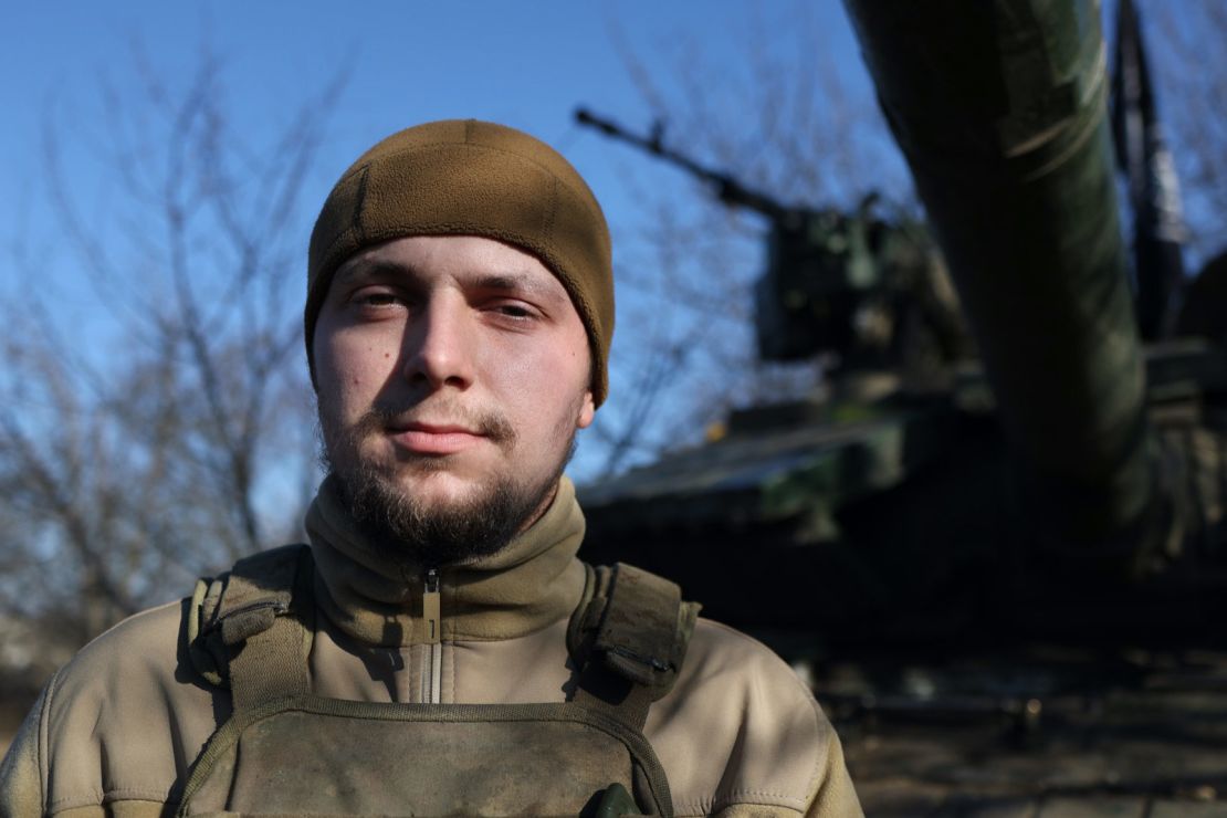 David, a young tank commander of the Ukrainian army's 28th Mechanized Brigade, sees his unit's crucial role in holding the line against advancing Russian forces in Bakhmut.