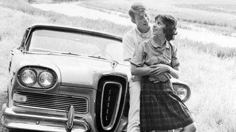 (Da esquerda) Ron Howard e Cindy Williams em um retrato publicitário de 1973 para 'American Graffiti'.