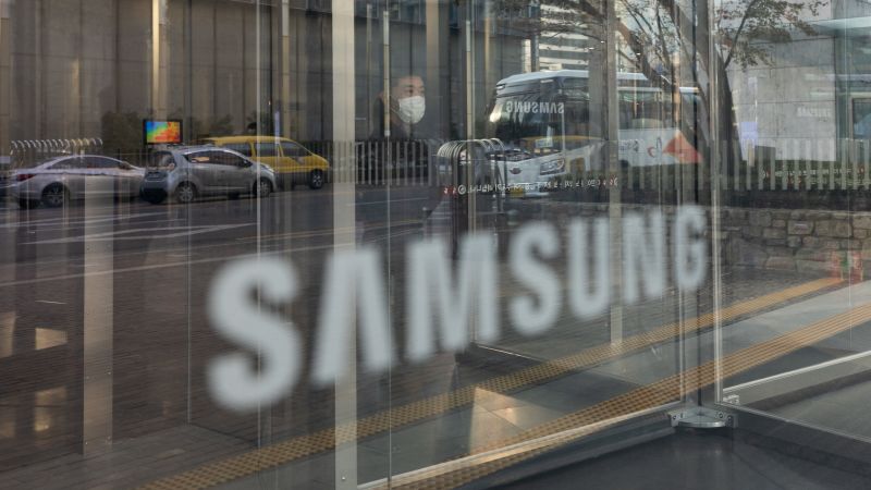 NextImg:Samsung profits sink to 8-year low as smartphone and PC demand drops | CNN Business