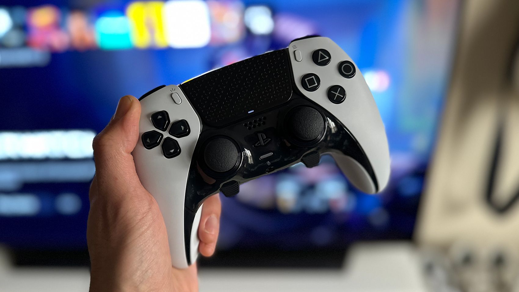 DualSense Edge Review: Sony's $200 PS5 Controller Tested vs Regular  DualSense, Scuf + More! 