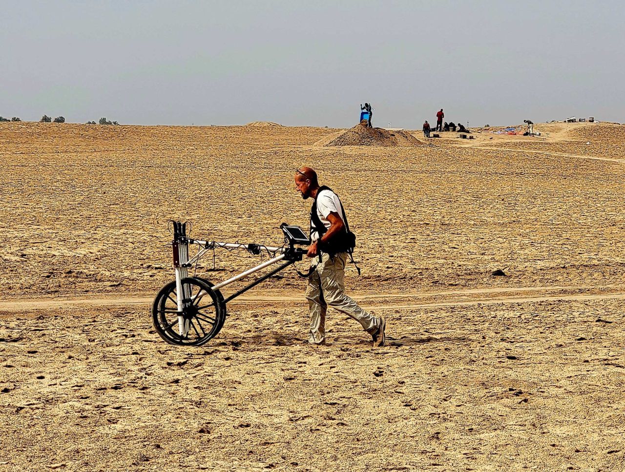 Using state-of-the-art technology, the archaeologists are able to "see" underground and only excavate when necessary.