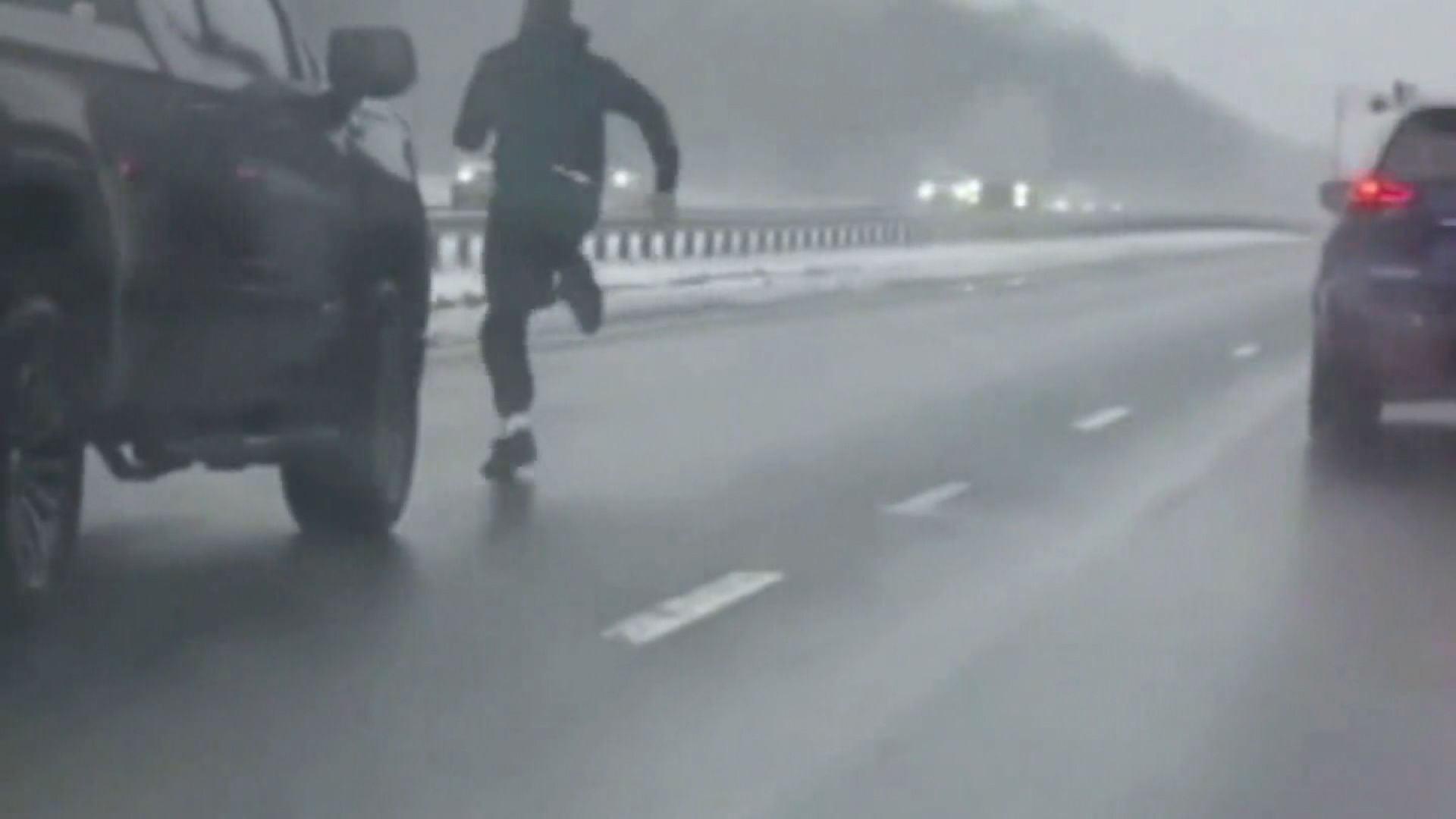 Video Captures Man Driving With No Hands on Interstate While