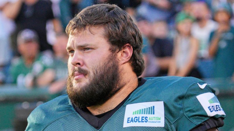Philadelphia Eagles player indicted on rape charges in Ohio | CNN