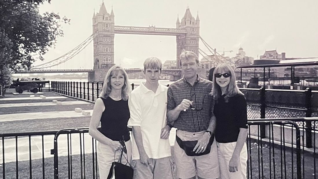 <strong>Transatlantic family: </strong>Vickie and Graham brought up their two children in the US, but enjoyed regular trips back to the UK. Here's the family by Tower Bridge in the 1990s.