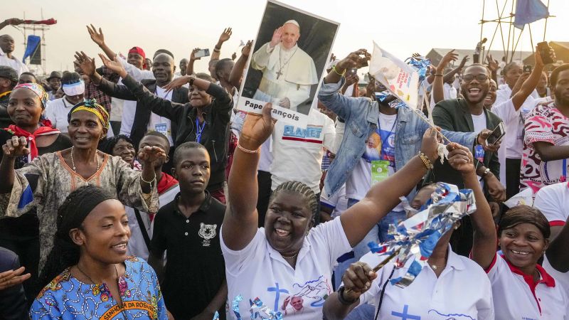 Pope Francis attracts more than one million worshippers to DRC Mass | CNN