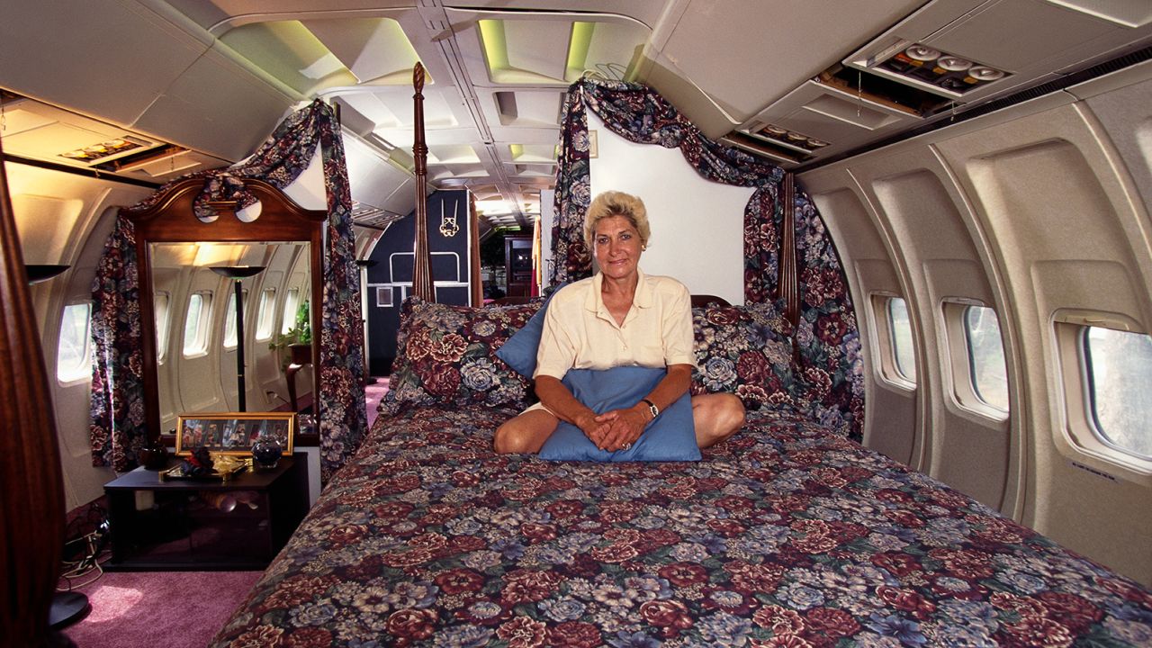 Jo Ann Ussery sits on her bed inside her converted Boeing 727. (Ralf-Finn Hestoft/CORBIS/Corbis via Getty Images)