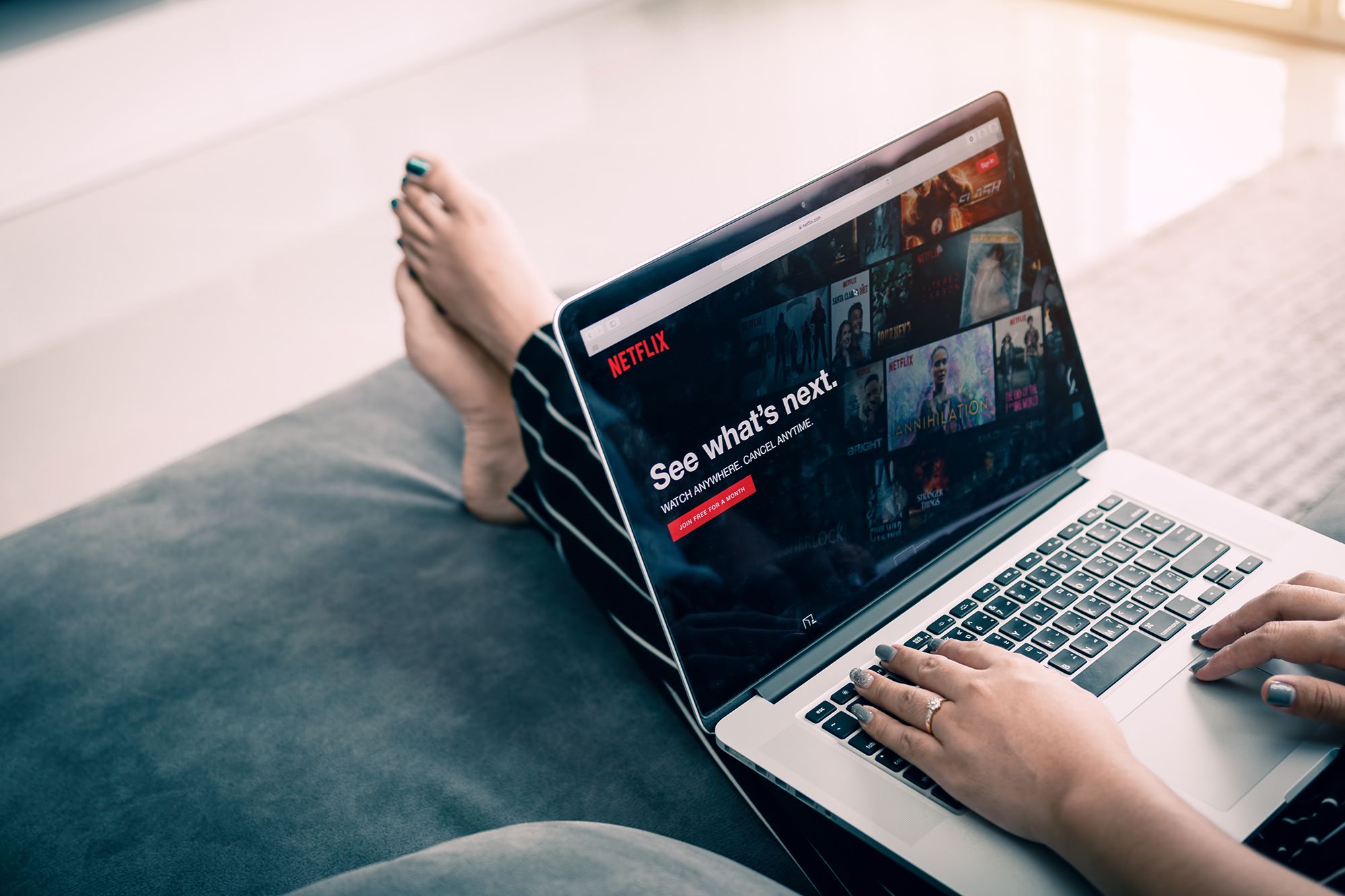 Netflix begins crackdown sharing logins with monthly fee per