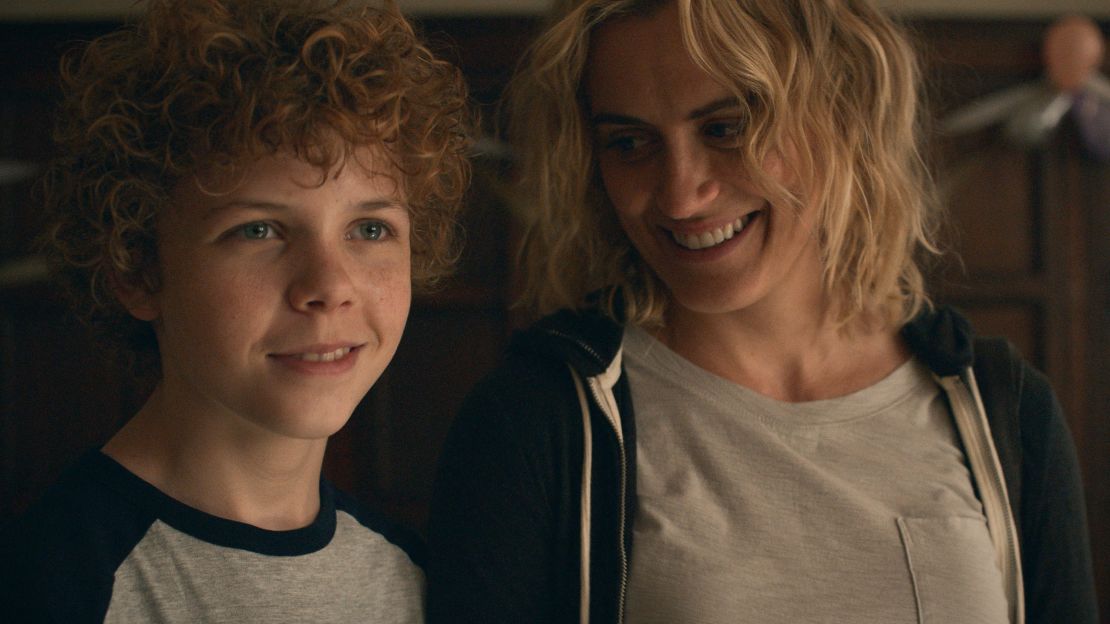 Colin O'Brien and Taylor Schilling in the Apple TV+ series "Dear Edward."
