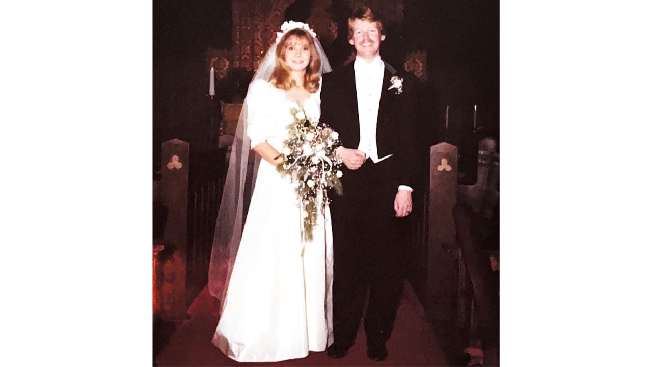 Vickie and Graham got married in the US in December 1982.