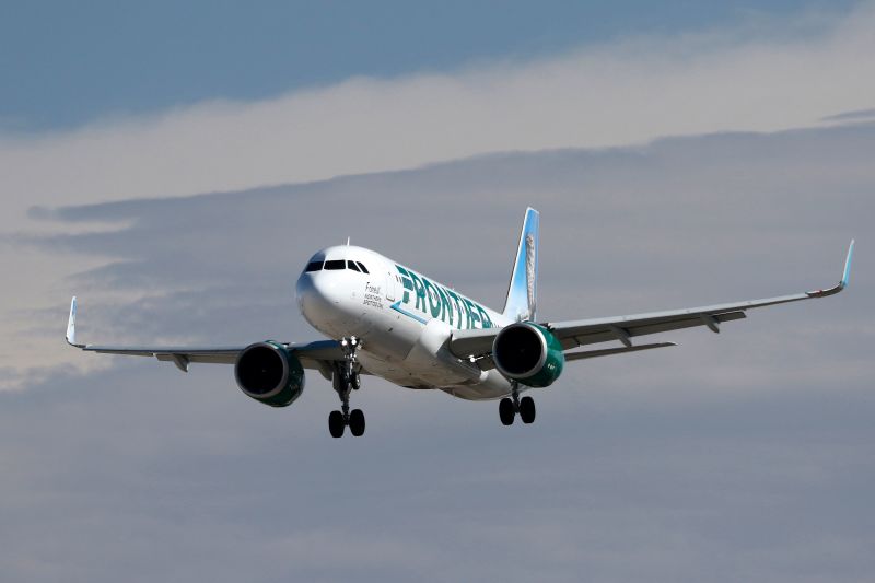 Frontier airlines allow top pets