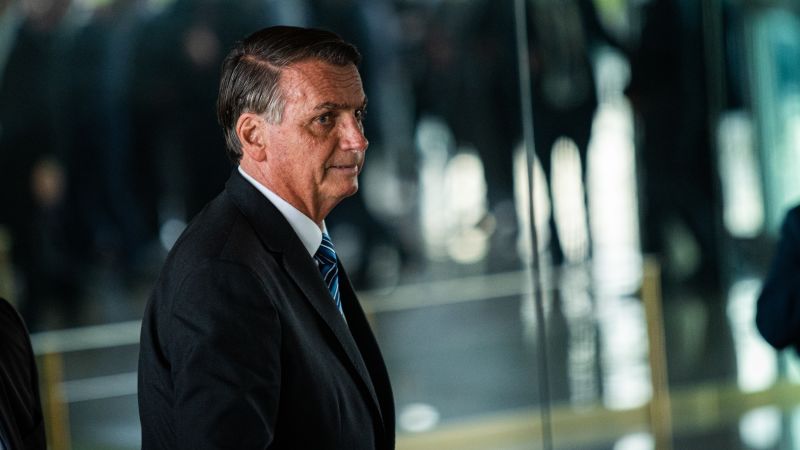 NextImg:Brazilian senator says Bolsonaro participated in a meeting to overturn election and didn't discourage the proposed plan | CNN