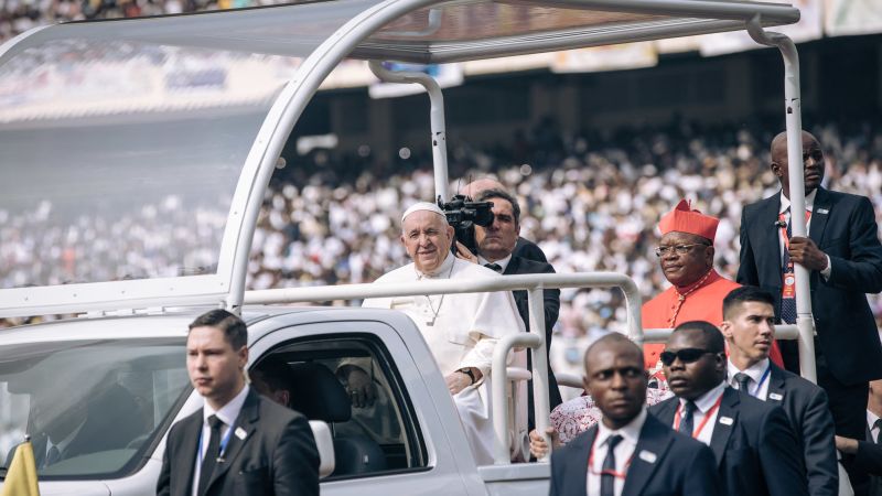 Папа Франциск обръща внимание на отблъскването от страна на африканските епископи относно благословията за еднополови хора