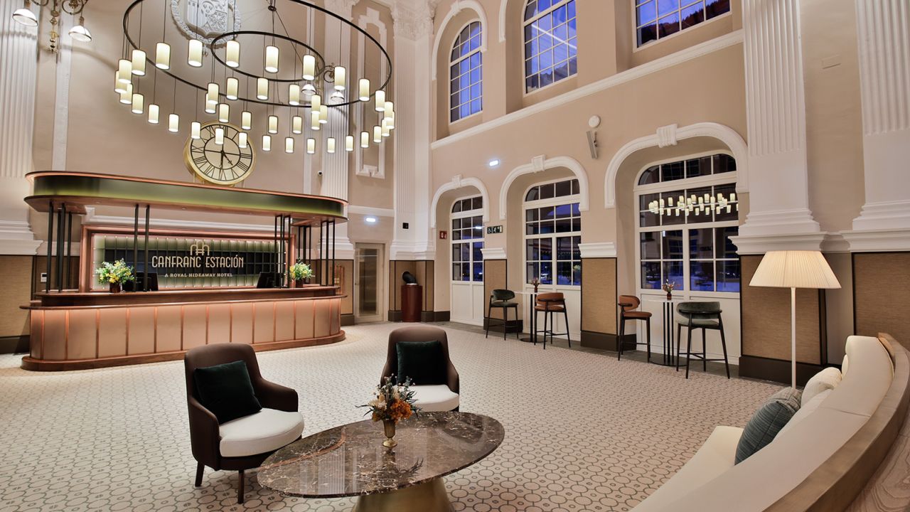 The renovated interior aims to evoke the 1920s, while also referencing the natural landscape surrounding the hotel.