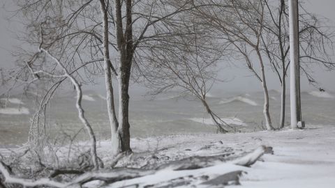 Emergency measures enacted as ‘epic’ blast of chilly air strikes into the Northeast Friday