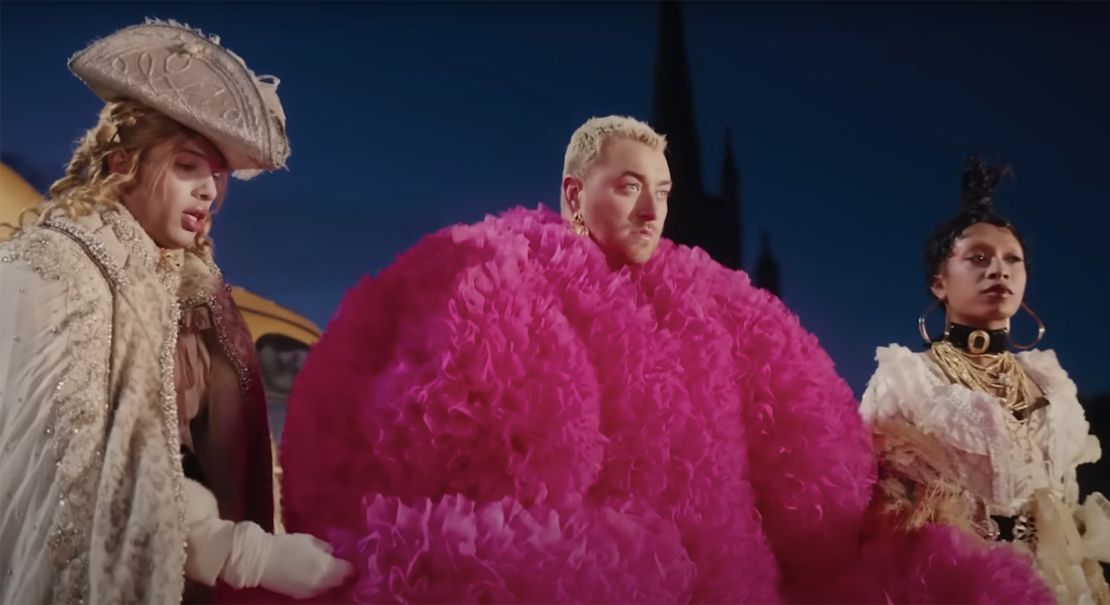 In "I'm Not Here To Make Friends," Smith emerges from a golden helicopter in a fluffy pink coat, before entering a stately home. "From that point on, euphoria abounds," writes Ryan.