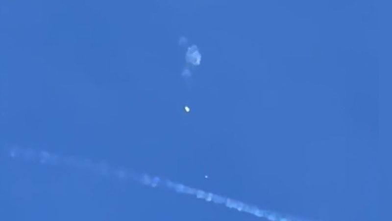 Video appears to show Chinese spy balloon being shot down