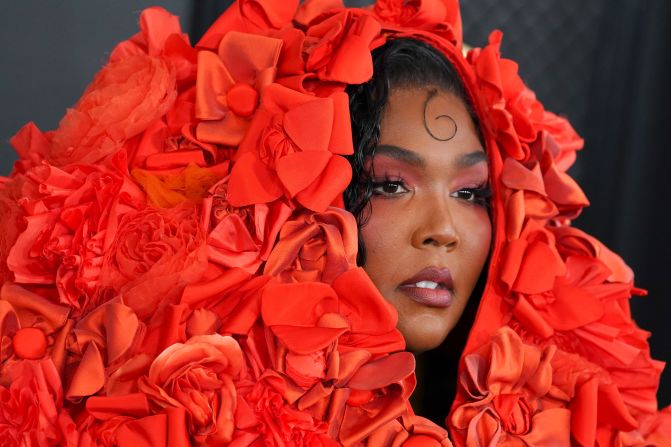 Lizzo arrives on the red carpet before the show. <a href="index.php?page=&url=https%3A%2F%2Fwww.cnn.com%2Fstyle%2Farticle%2Fred-carpet-fashion-grammy-awards-2023%2Findex.html" target="_blank">See the best photos from the red carpet</a>.