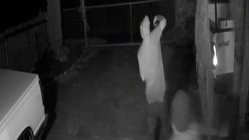 Watch: Surveillance video sheds light on ‘cartel-style’ massacre in California | CNN Watch: Surveillance video sheds light on ‘cartel-style’ massacre in California | CNN