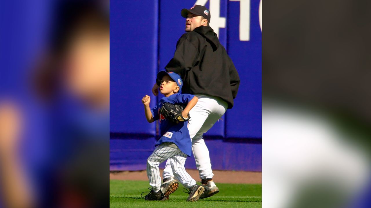 A young Mahomes during New York Mets practice at Shea Stadium in 2000.