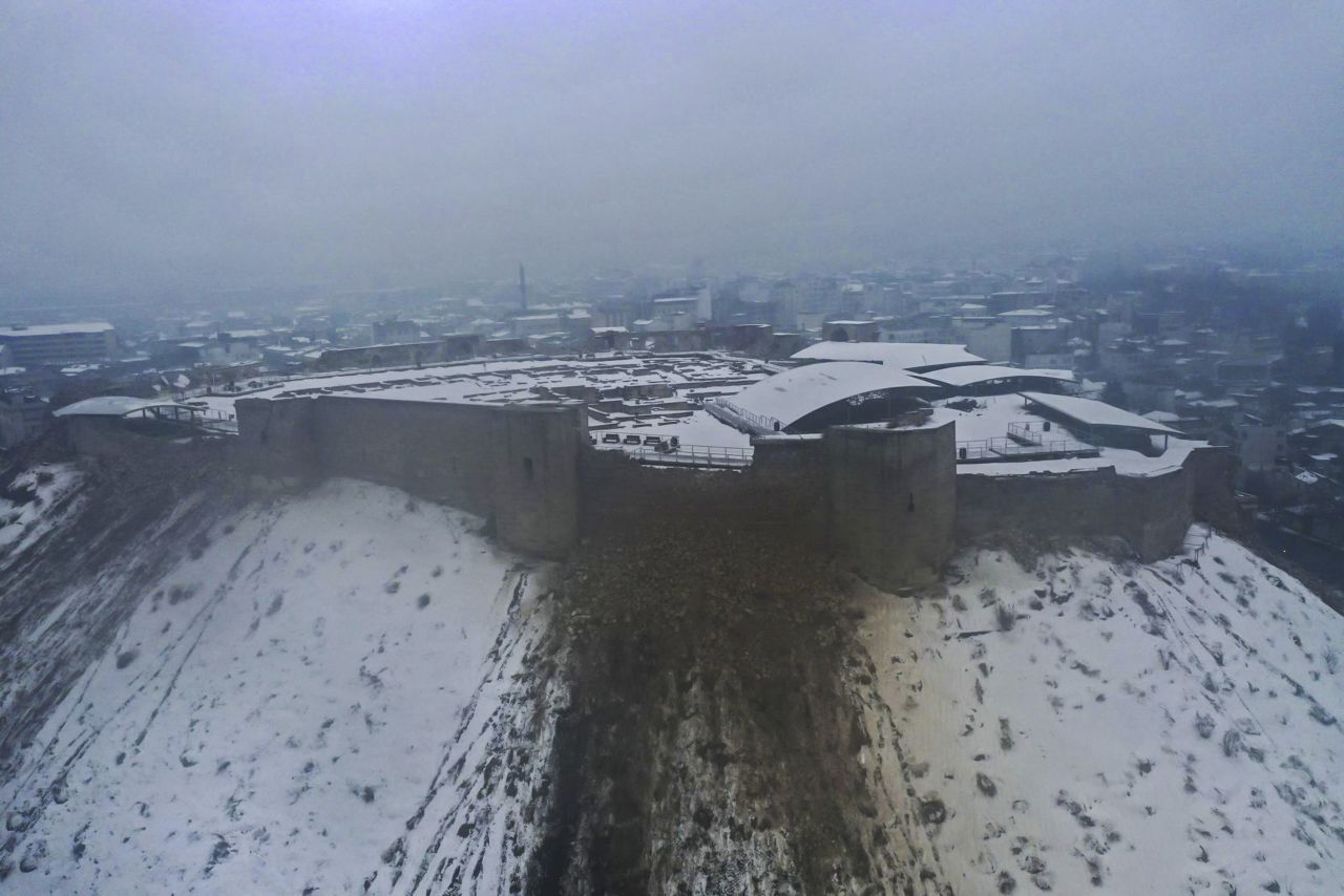 The quake damaged Turkey's <a href="http://www.cnn.com/travel/article/gaziantep-castle-destroyed-turkey-earthquake/index.html" target="_blank">Gaziantep Castle</a>.