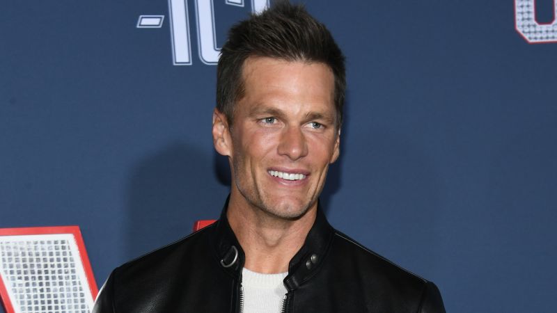 Tom Brady agrees to purchase minority stake in Las Vegas Raiders, per source