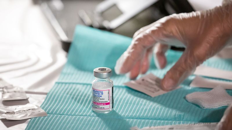 NextImg:New York City to end vaccine mandate for city workers this week | CNN Politics