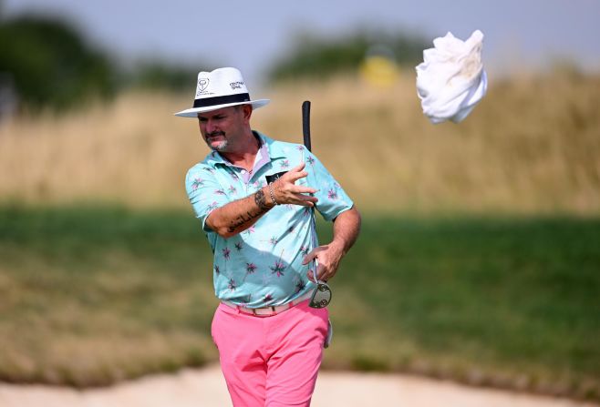 Rory Sabbatini has consistently dazzled with his colorful attire. An Olympic silver medalist at Tokyo 2020, representing Slovakia, Sabbatini was on the podium for most eye-catching outfit at the Czech Masters in 2022.