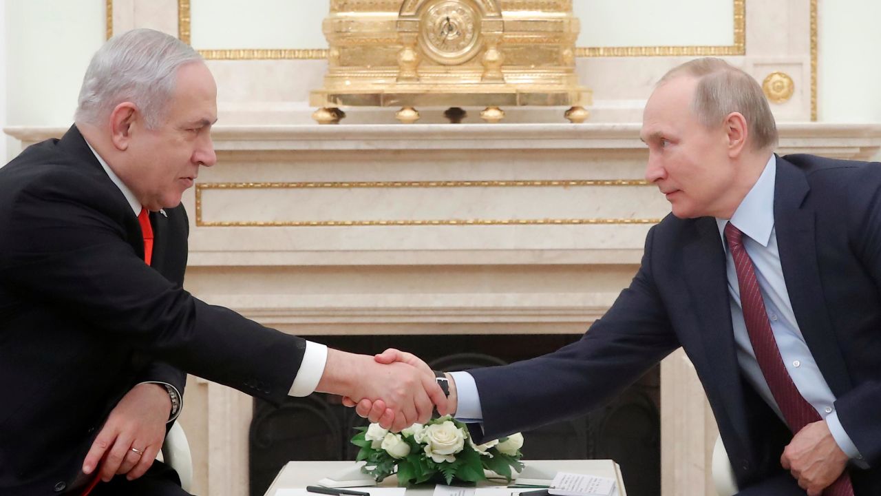 Israeli Prime Minister Benjamin Netanyahu with Russian President Vladimir Putin, in Moscow, 2020. 