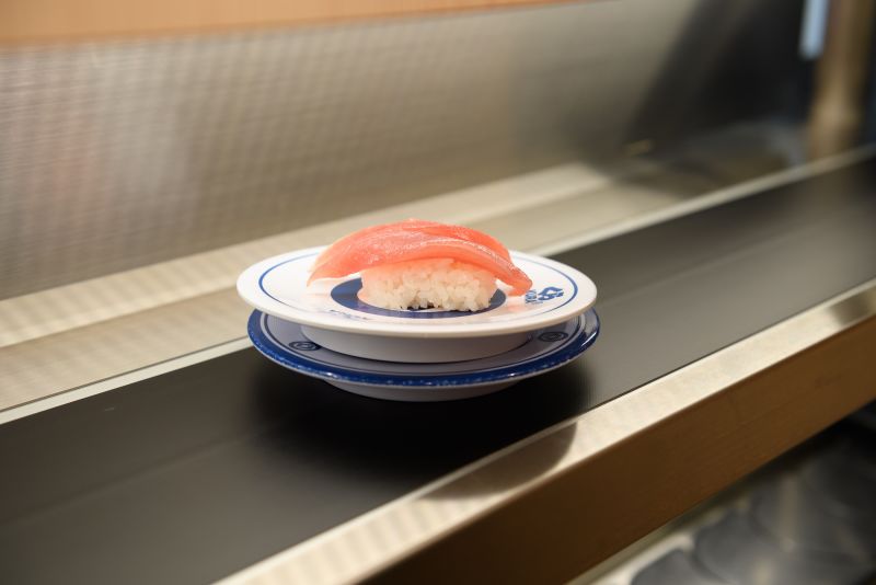 Conveyor clearance belt sushi