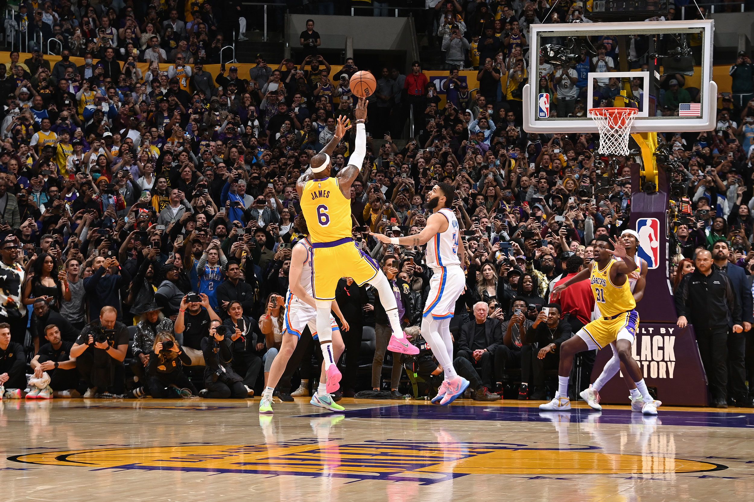 serge ibaka blocks lebron james