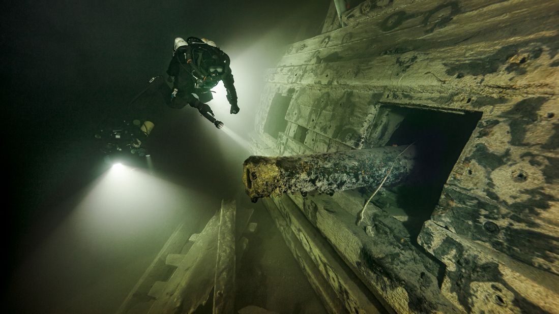 <strong>"History coming to life": </strong>This photograph is of Svärdet, a Swedish navy war ship which sank in 1676. Bronze cannons can still be seen on and around the wreck. "Diving around Svärdet was one of the greatest underwater experiences of my life," writes Douglas in the book. "I had an overwhelming sense of history coming to life."