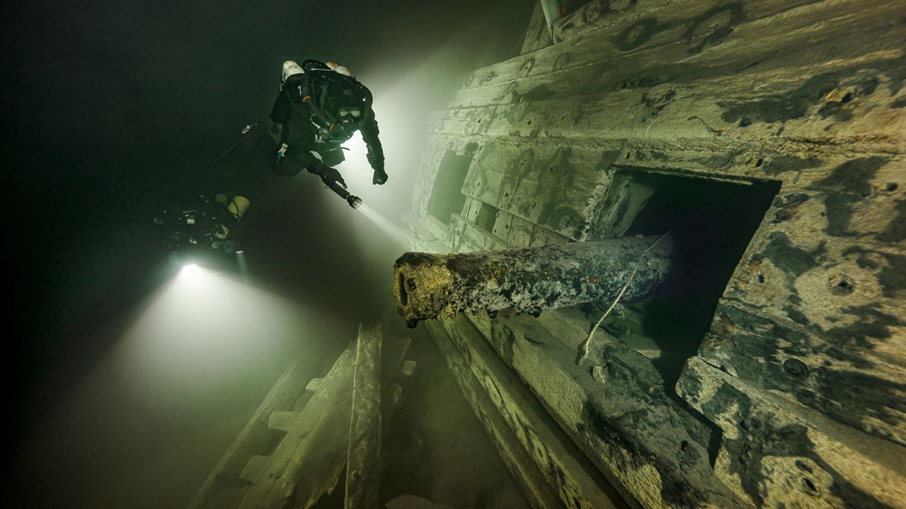 <strong>"History coming to life": </strong>This photograph is of Svärdet, a Swedish navy war ship which sank in 1676. Bronze cannons can still be seen on and around the wreck. "Diving around Svärdet was one of the greatest underwater experiences of my life," writes Douglas in the book. "I had an overwhelming sense of history coming to life."