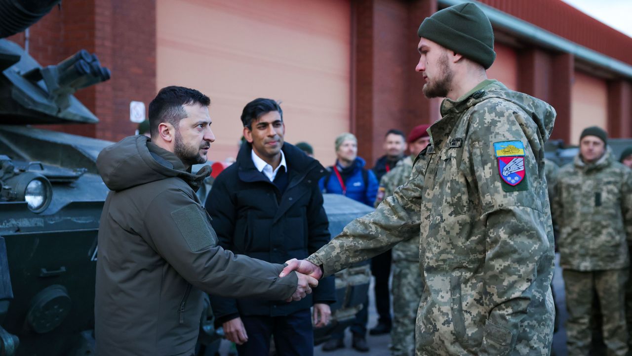 Zelensky meets with tank crews from Ukraine's armed forces being trained by members of the British Army in Lulworth Camp on Wednesday. 