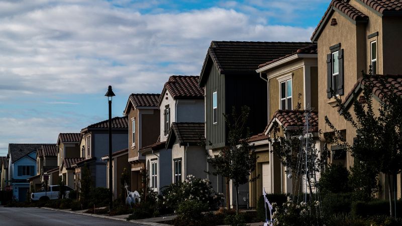 NextImg:Mortgage rates rise on inflation concerns | CNN Business