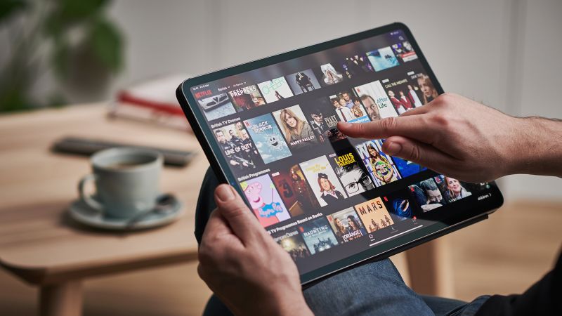 NextImg:Netflix clamps down on password sharing in four more countries | CNN Business