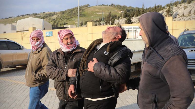 First UN aid convoy crosses Turkey-Syria border after hundreds of bodies delivered | CNN