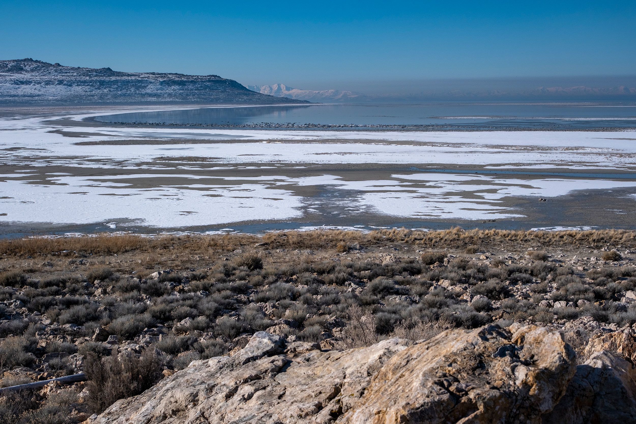 Dust From the Drying Great Salt Lake Is Wreaking Havoc on Utah's Snow, Smart News