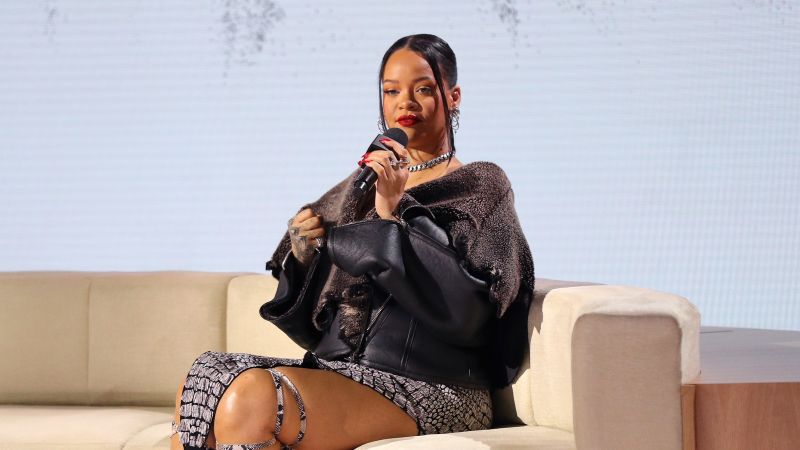 Video: Rihanna talks about her Super Bowl Halftime performance | CNN Business