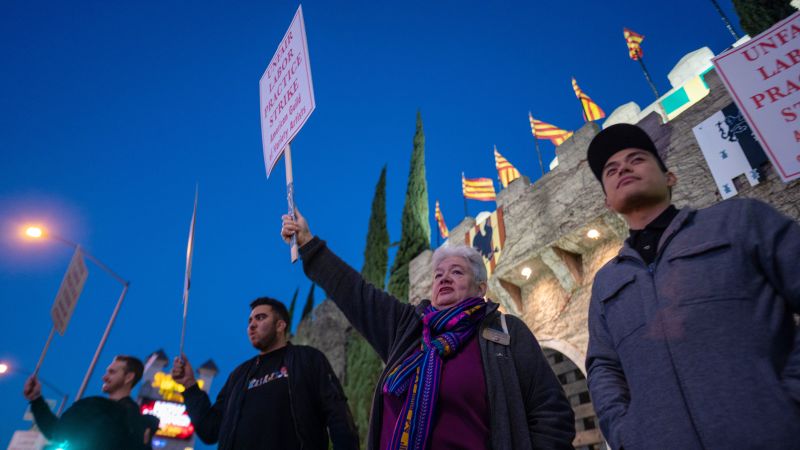 Knights, squires, queens go on strike at California Medieval Times | CNN Business