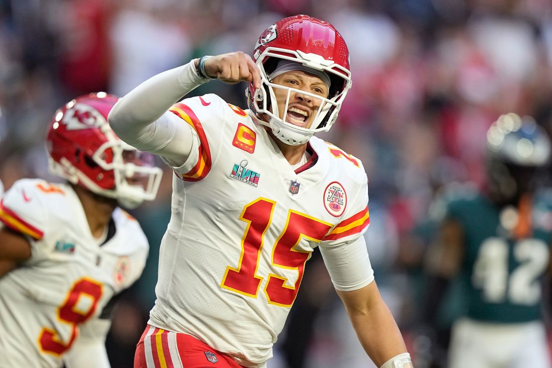 Mahomes celebrates a touchdown against the Eagles.