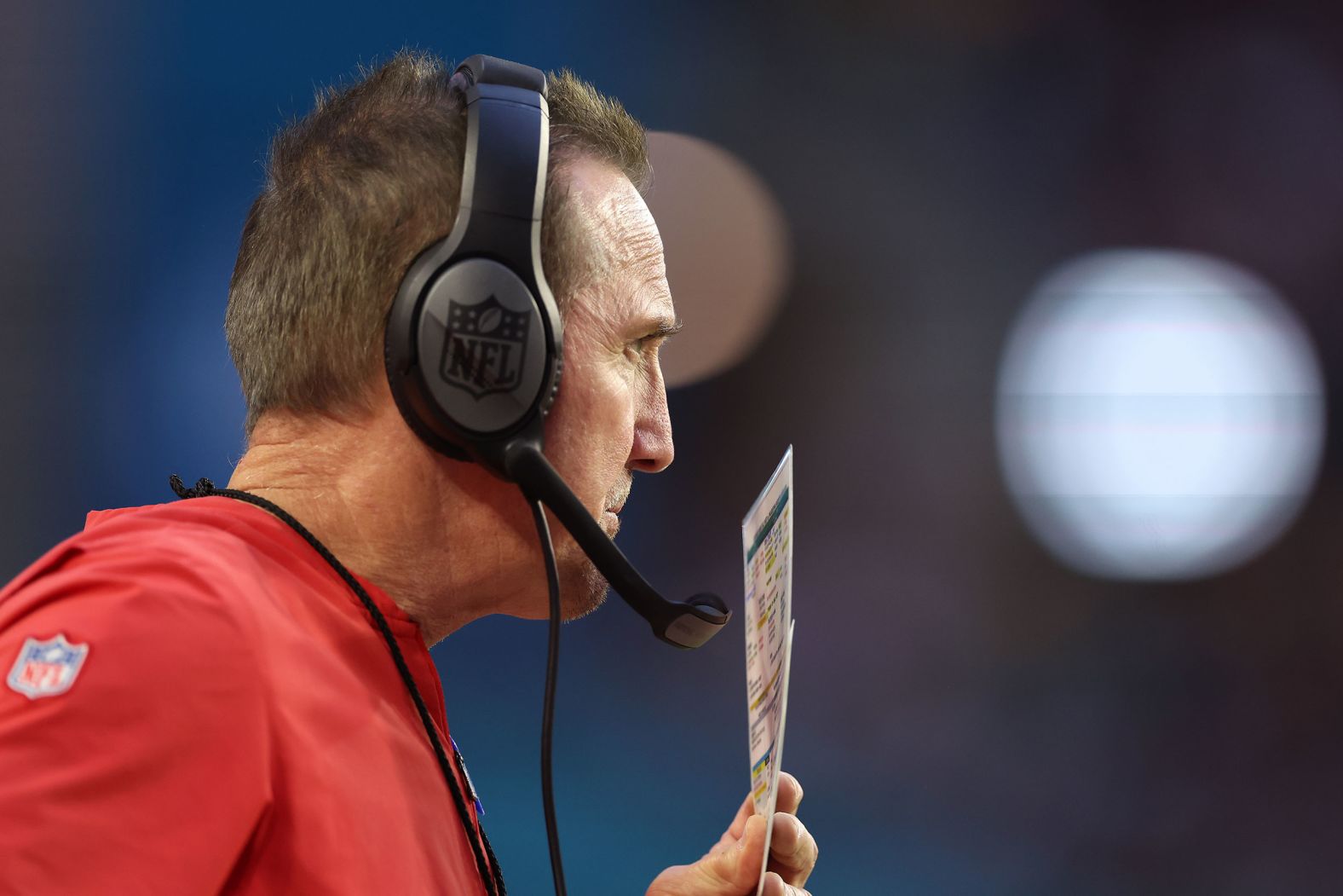 Chiefs defensive coordinator Steve Spagnuolo is seen in the second quarter.