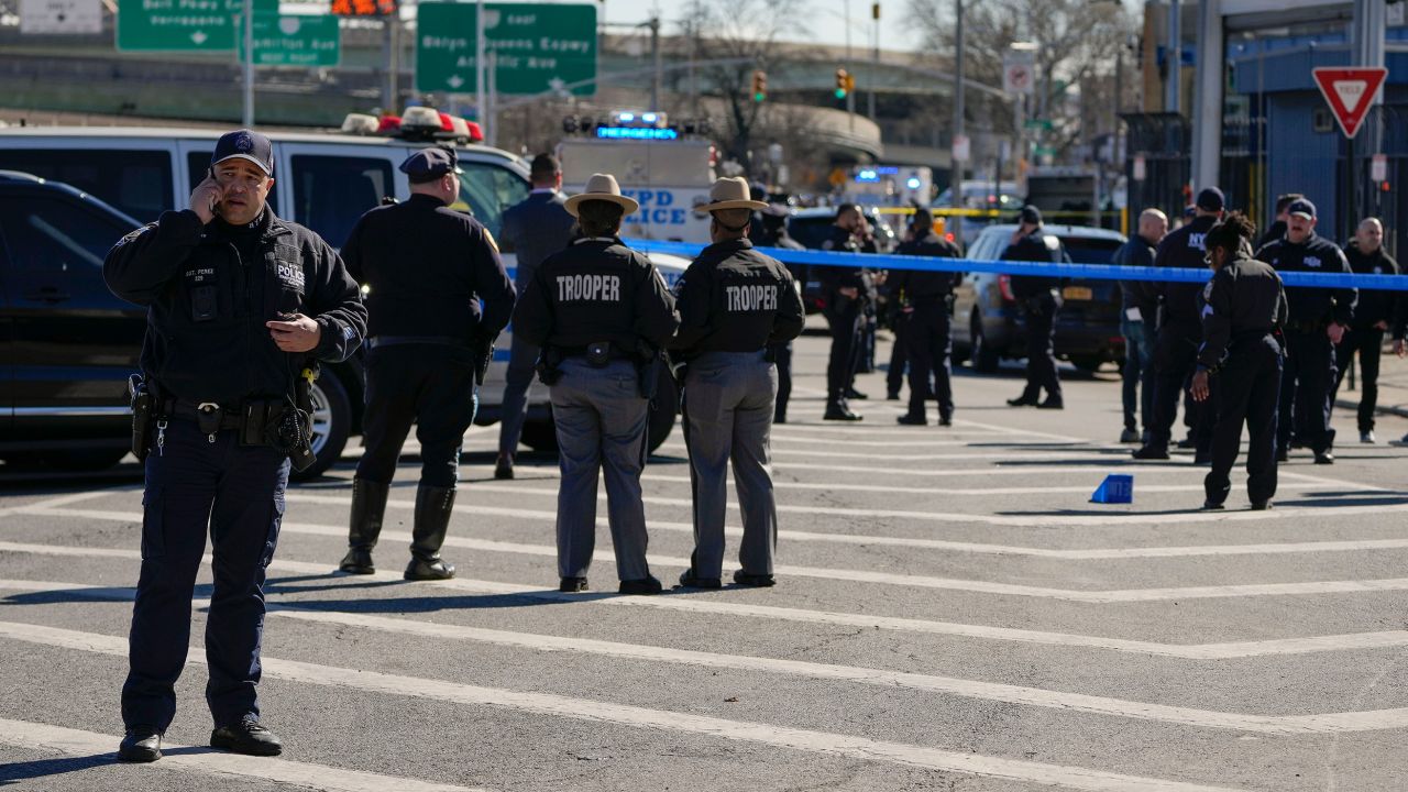 Eight people were injured.