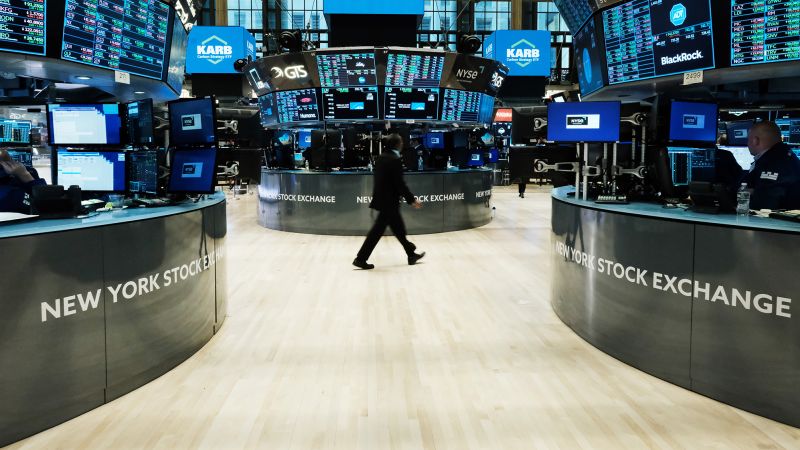 NextImg:Why traders are so infatuated with inflation | CNN Business