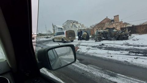 Bombardeo de 01 paramédicos en Ucrania